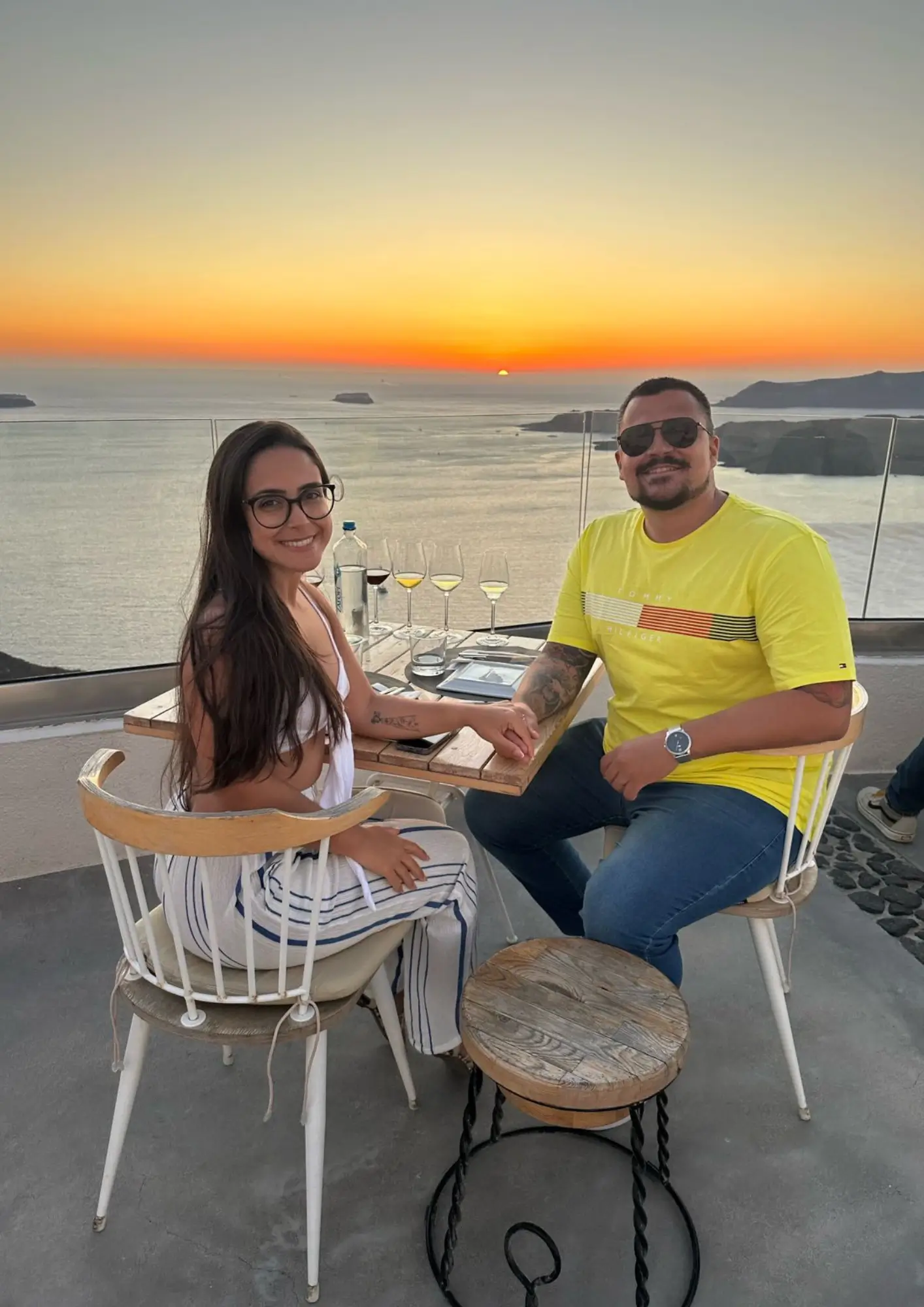 Eledy e Renan juntos durante sua viagem à Grécia